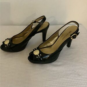Anne Klein Heels Black Patent Leather Open Toe Heels Gold Details I-flex Sz 9
